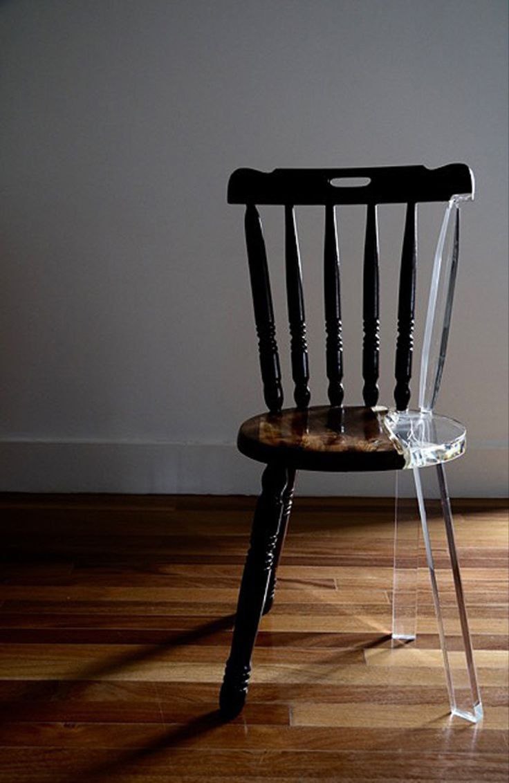 Half Ghost, Half Chair