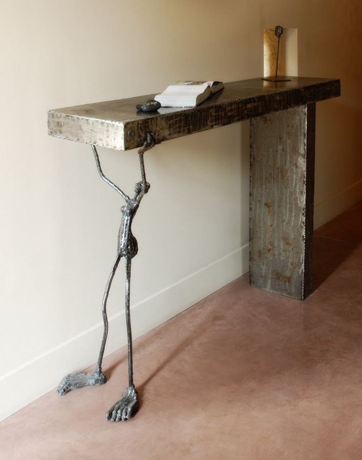 Table Bearer