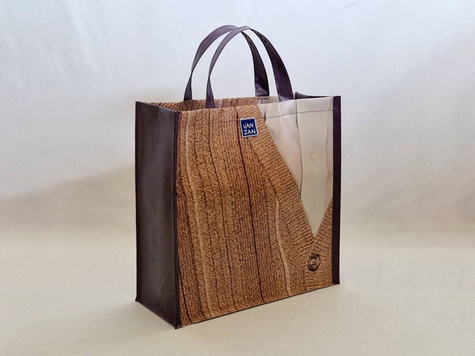 boodschappentas beige aubergine by Heleen van Zantvoort